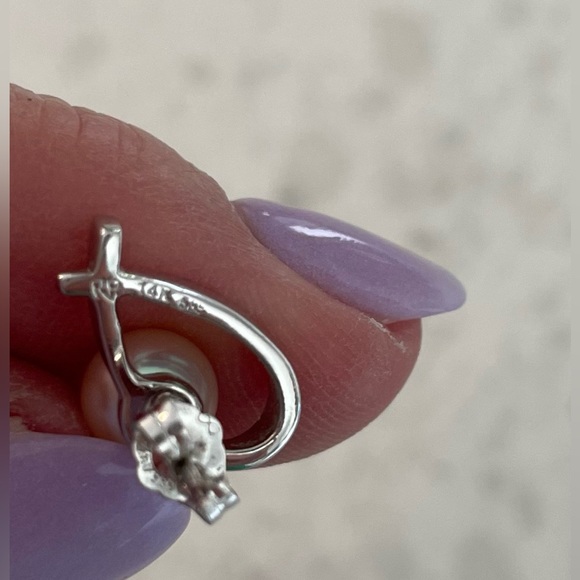 Tiffany & Co. White Gold Pearl Earrings - Picture 3 of 5